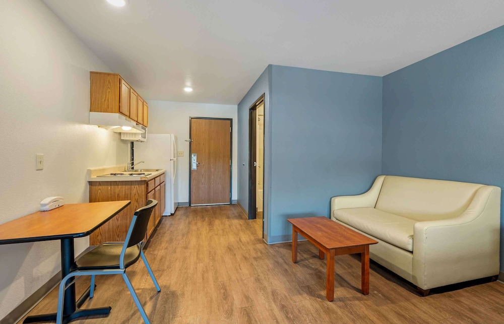Extended Stay America Select Suites - Indianapolis - Lawrence 36/56