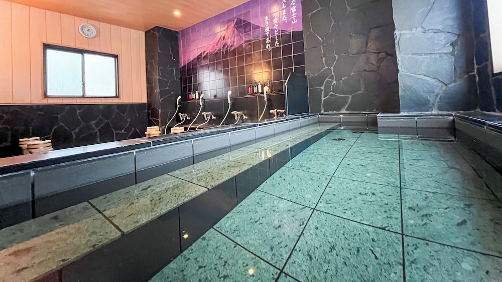 Hotel Crown Hills Fujinomiya 11/24