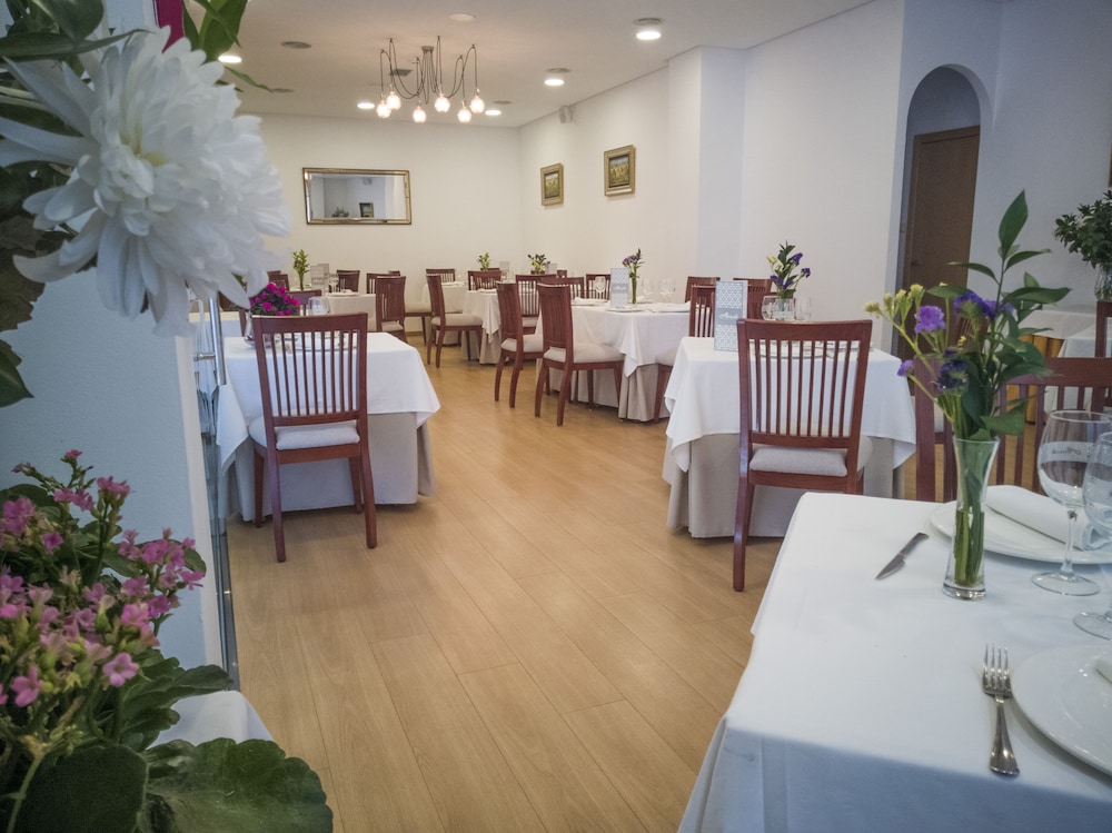 Hotel Abadi 41/48