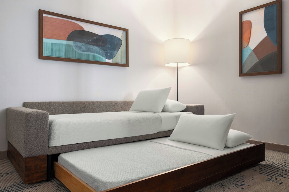 جناح بسرير كينج مع سرير سحّاب إضافي، Springhill Suites Dayton Vandalia 6/10
