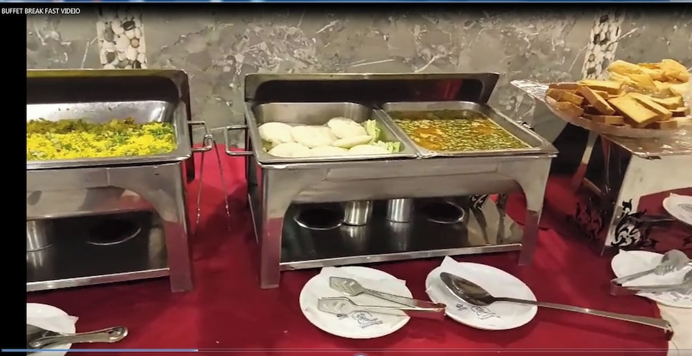 Hotel Crown Ahmedabad 33/43