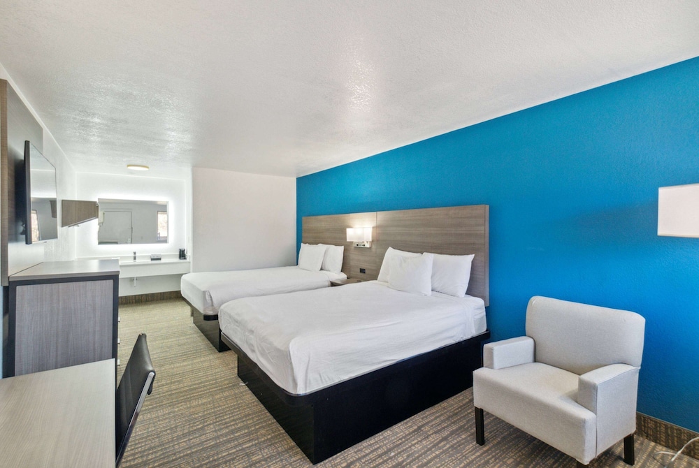 Baymont By Wyndham Grand Junction Hotel 20/35
