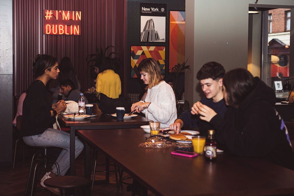 Jacobs Inn Hostel 12/65