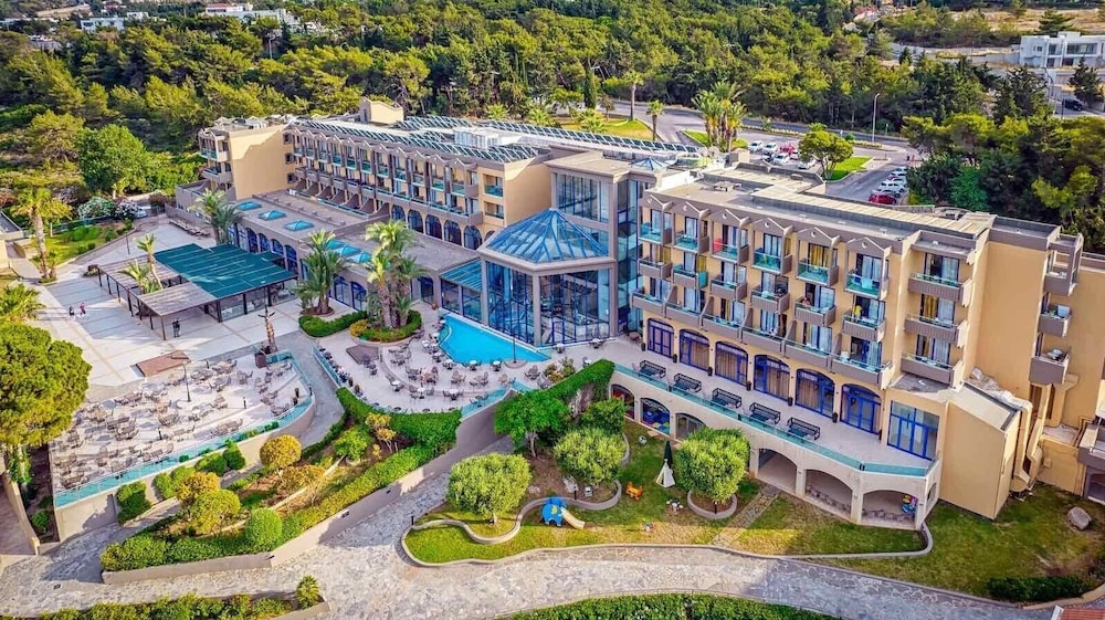 克雷斯腾宫殿酒店(Kresten Palace Hotel) 图片1