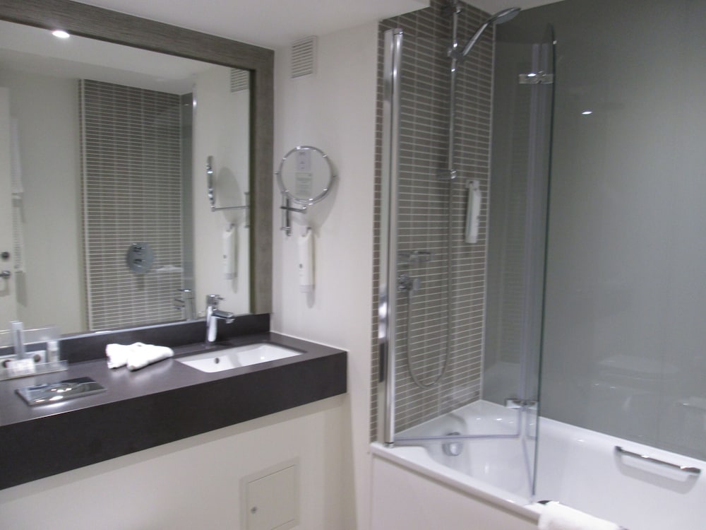 Holiday Inn Slough Windsor 34/73
