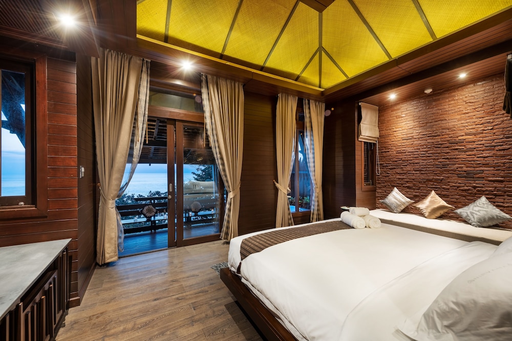 Nirvana Beach Resort and Spa 8/50