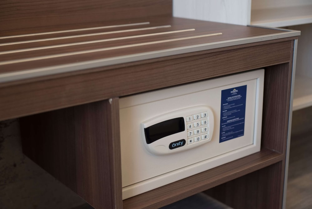 Microtel Inn & Suites by Wyndham Guadalajara Sur photo2