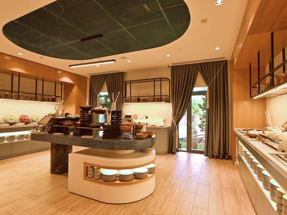 Mercure Tashkent North 16/90