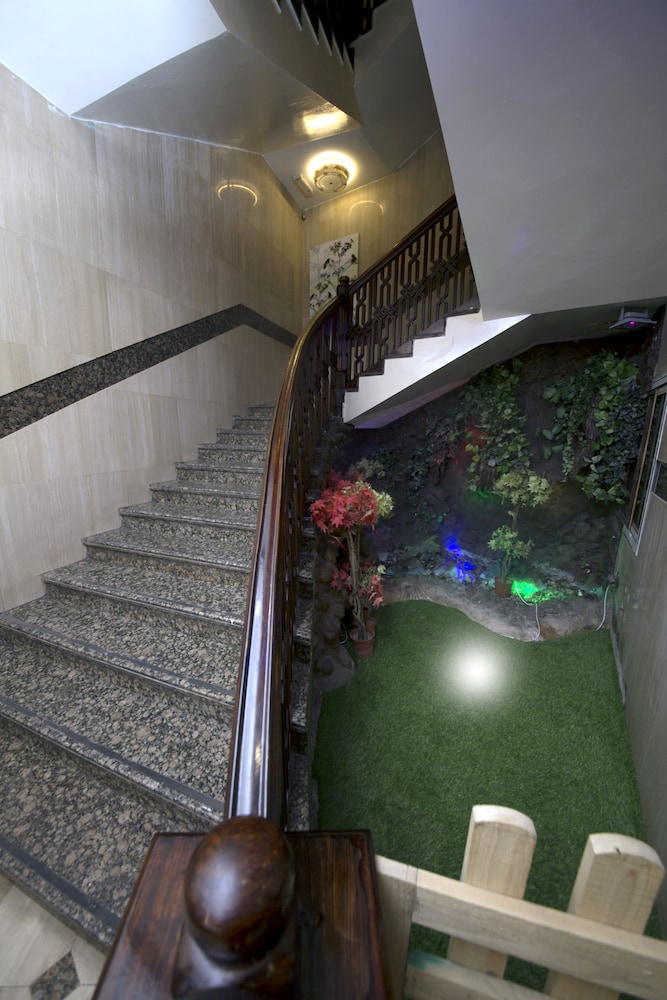 Mariana Hotel 31/50
