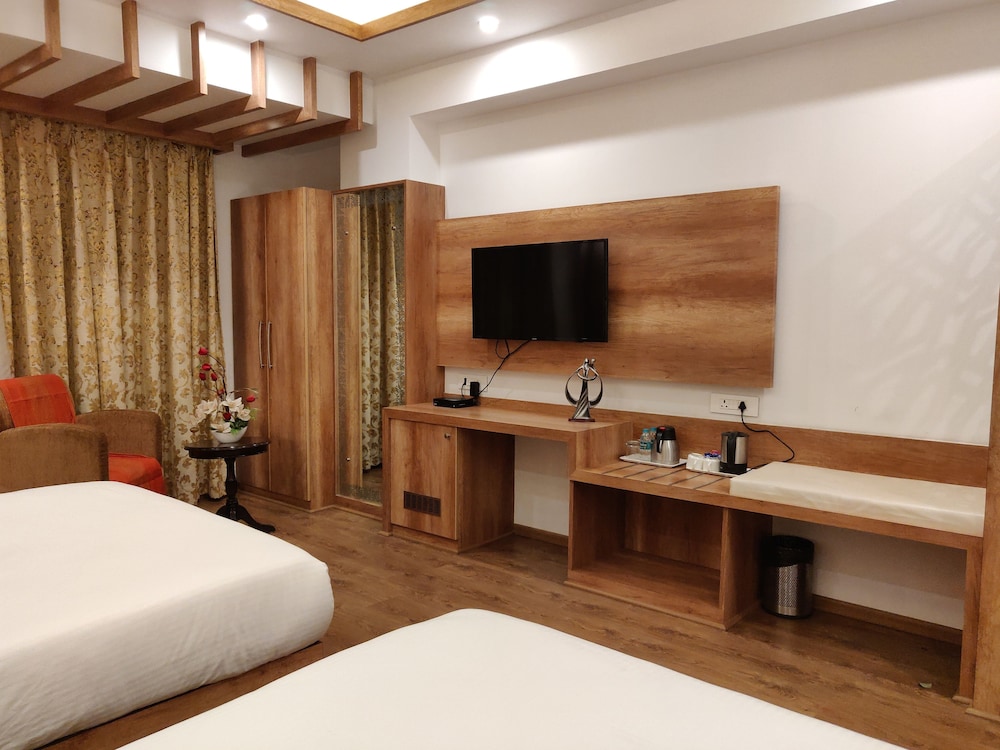 Hotel Yelchiko 11/23