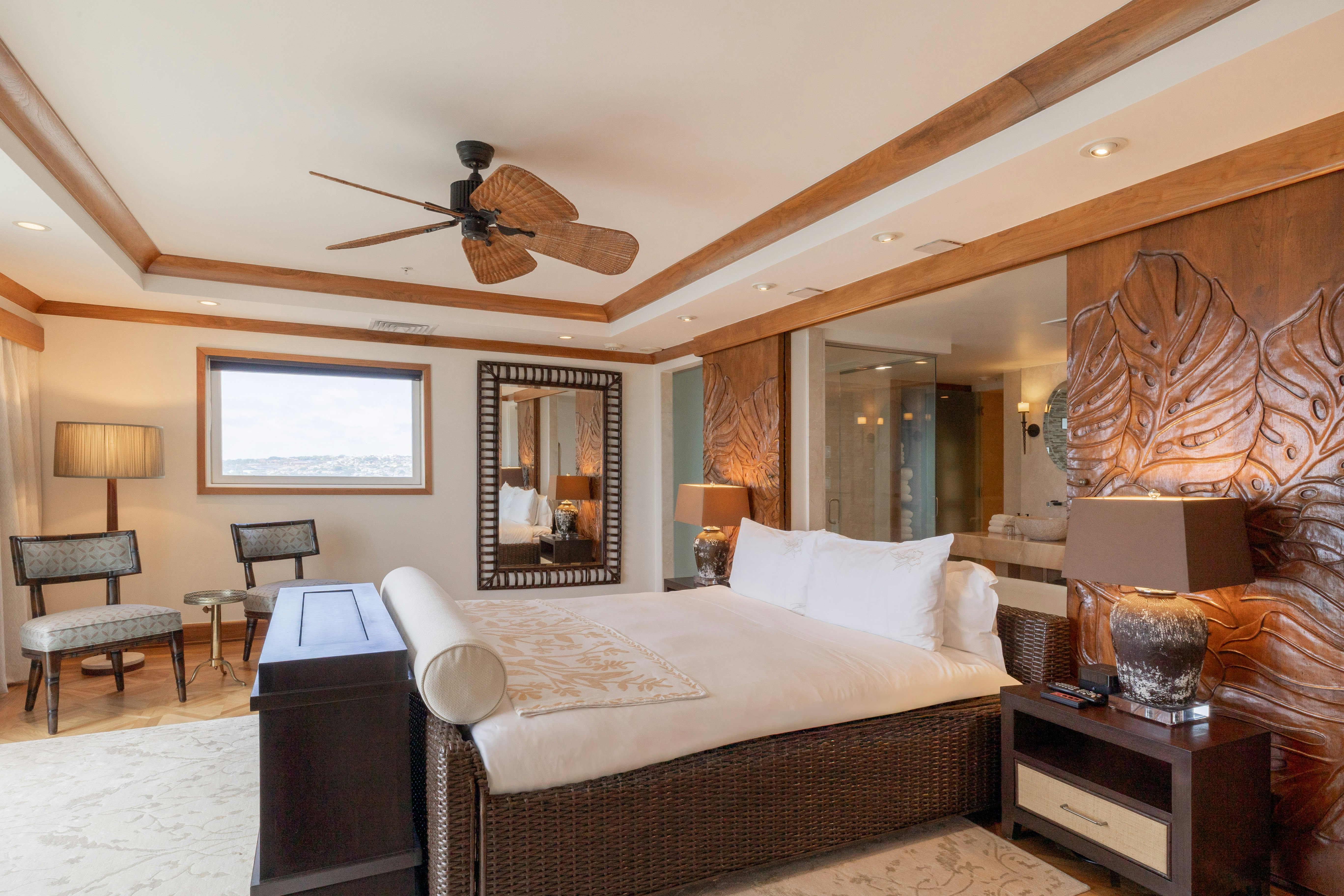 The Kahala Hotel and Resort 24/80