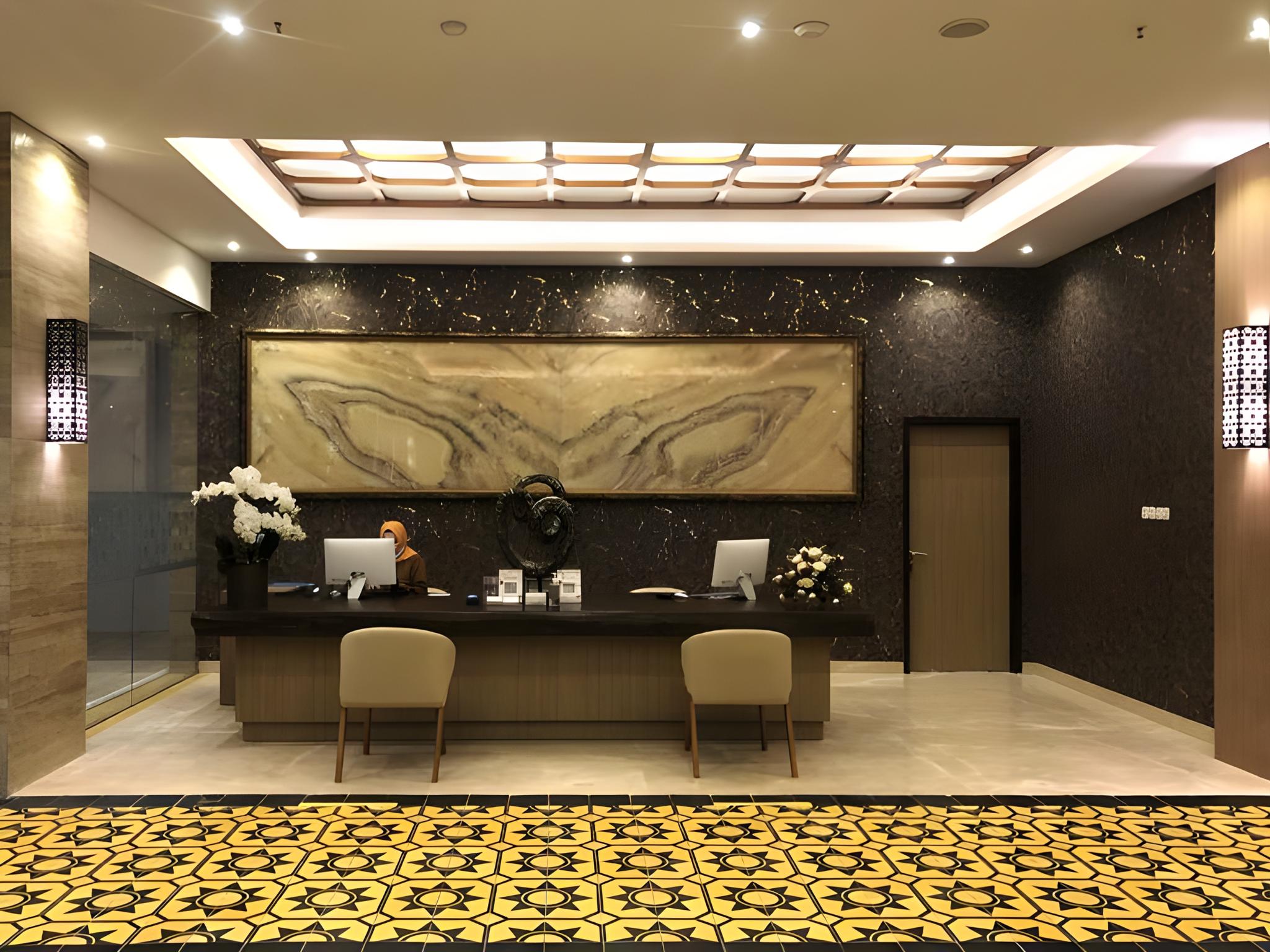 Lobby at Lynn Hotel Mojokerto, MOJOKERTO