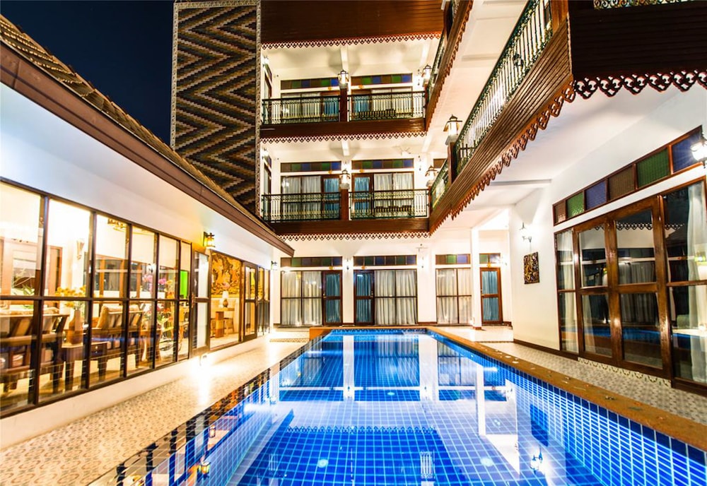 Hetai Boutique House 25/50