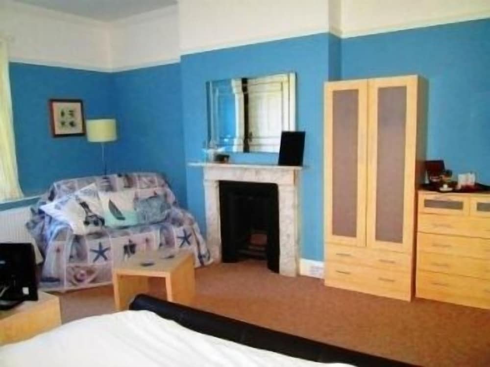 Weston Manor Bed And Breakfast 11/30