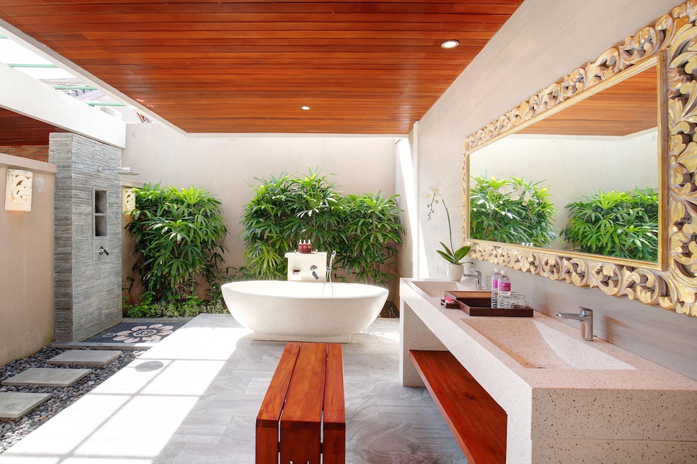 Lumbini Villas And Spa 15/70