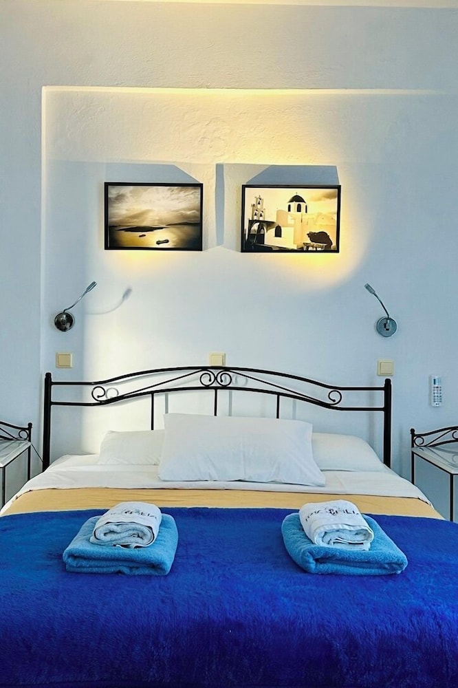 Irigeneia Hotel 19/71