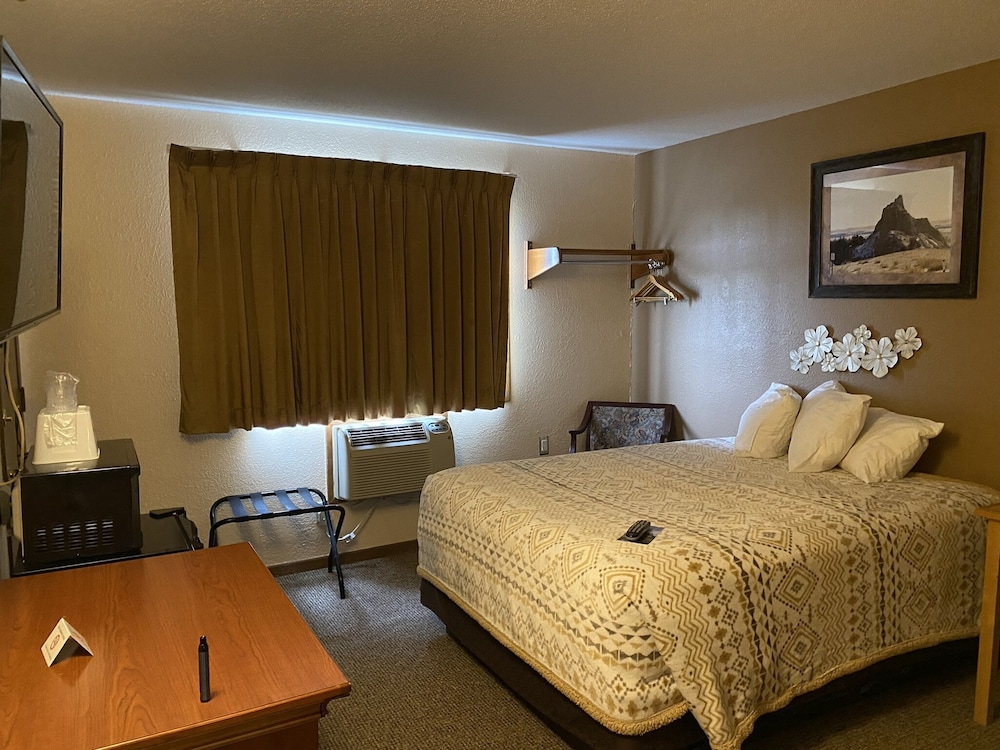 Americas Best Value Inn Kadoka 3/12