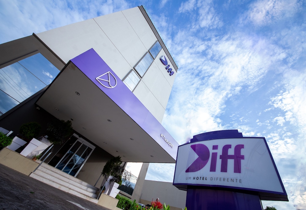 Diff Hotel 2/68
