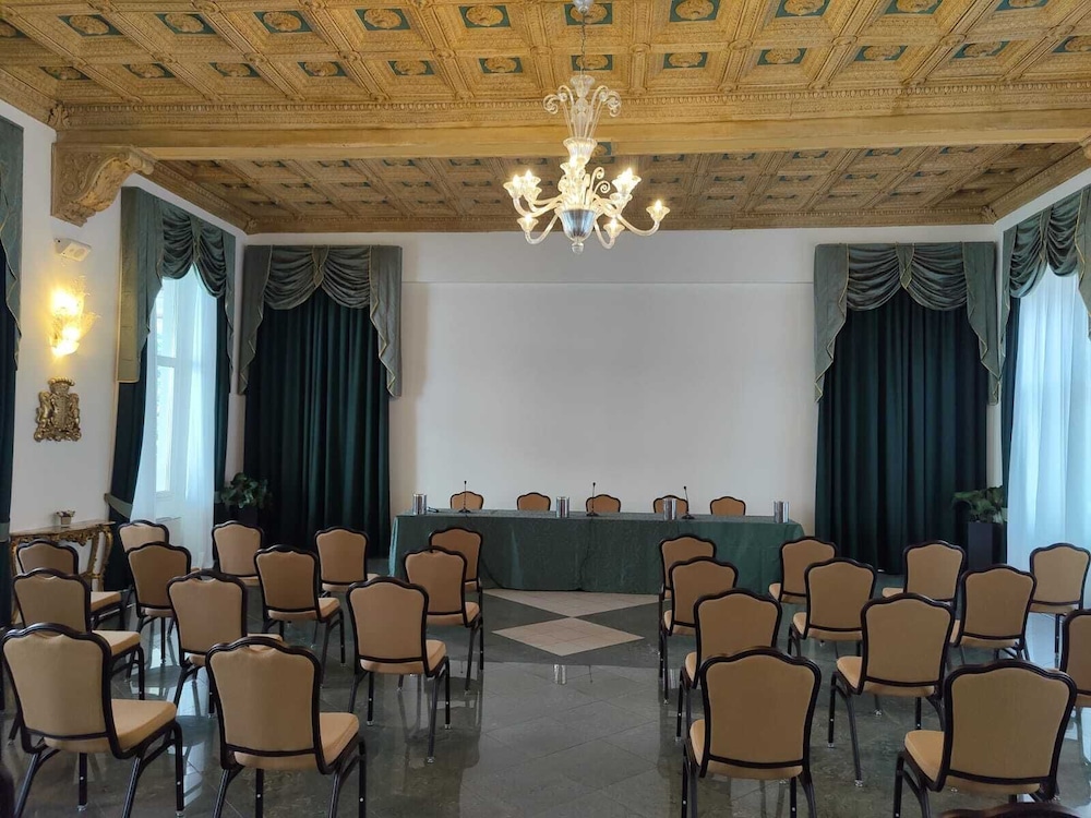 HOTEL ARABA FENICE 36/47