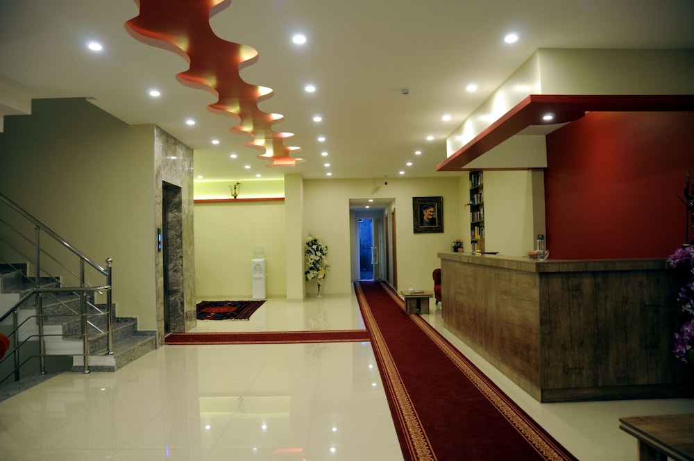 Tehran Boutique Hotel 4/48