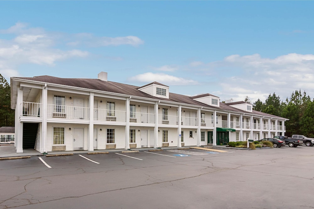 Quality Inn Thomaston 5/37