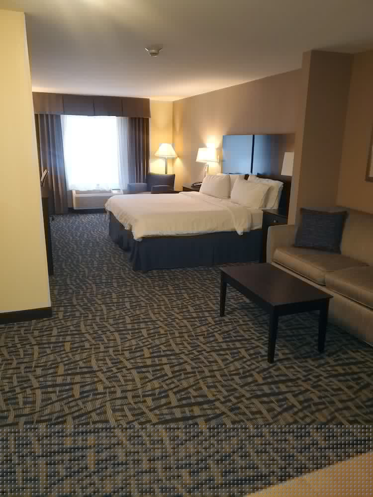 Holiday Inn Express And Suites Lebanon 10/40
