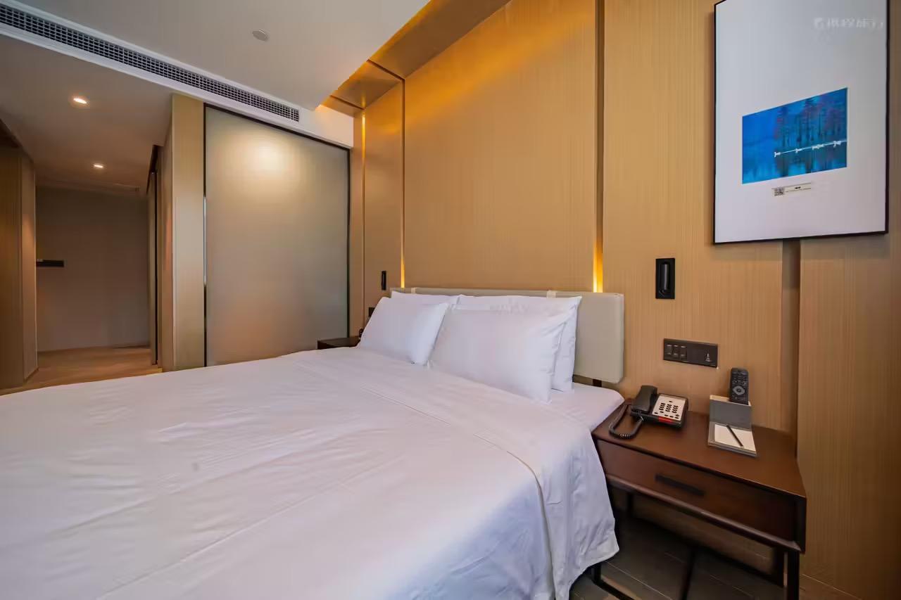 Elegant, Double Bed