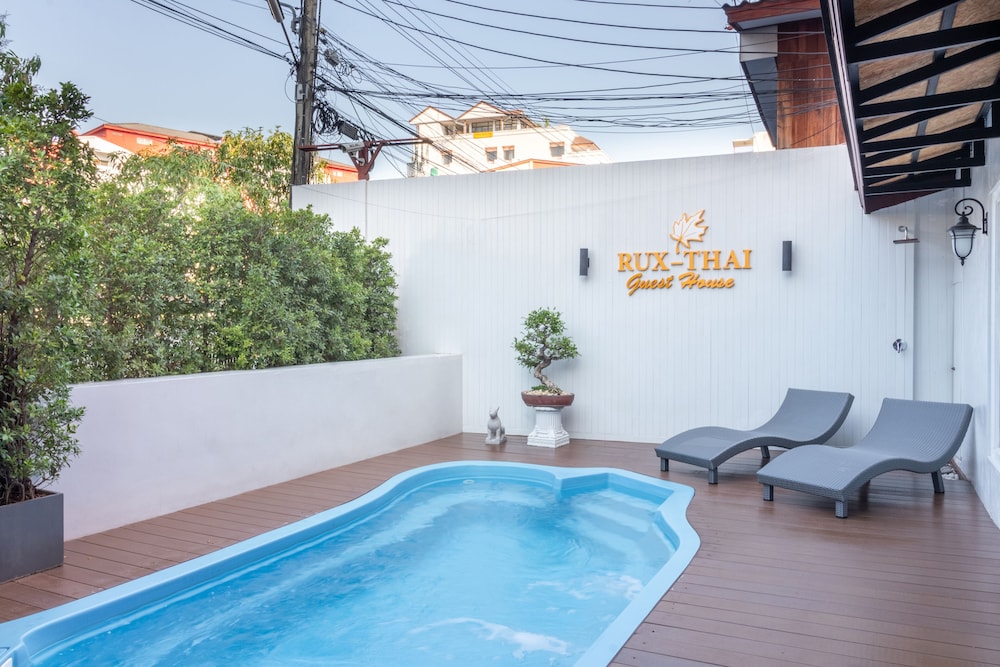 Luck Thai Hotel 24/50