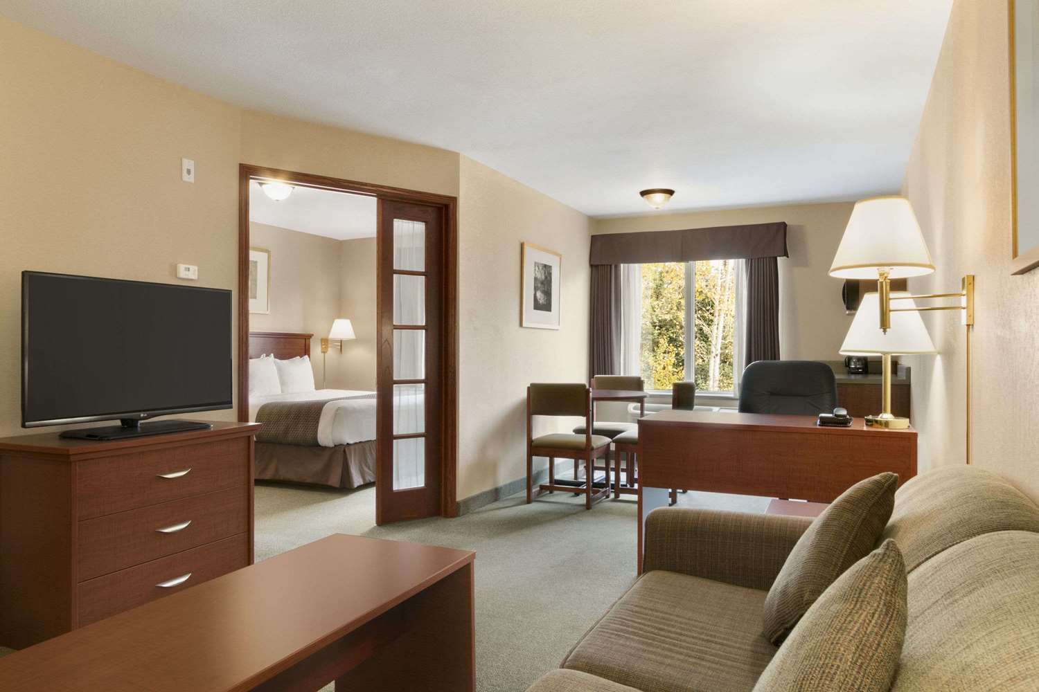 Days Inn By Wyndham Thunder Bay North 7/21