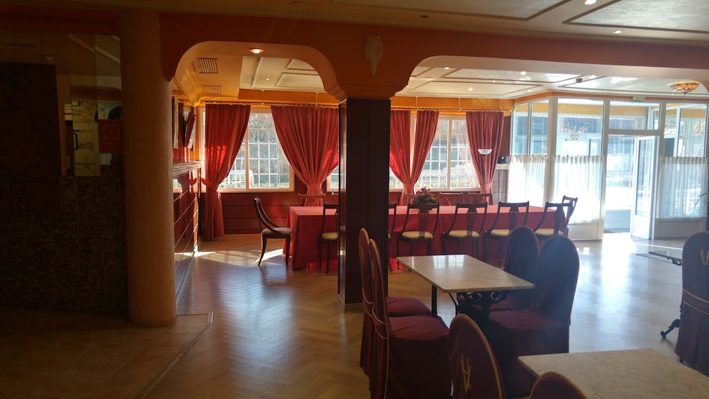 Hotel Cabanas 42/45