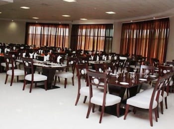 restaurant-cafeteria