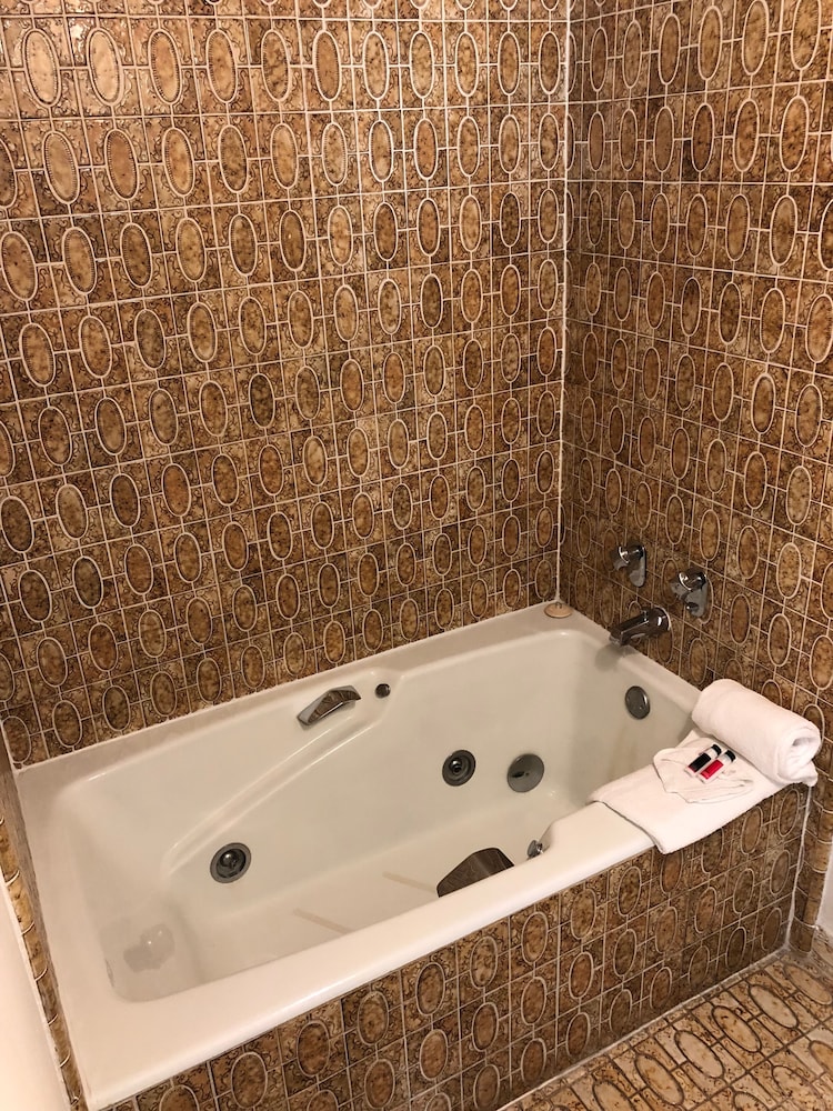 Days Inn By Wyndham Camarillo - Ventura 14/30