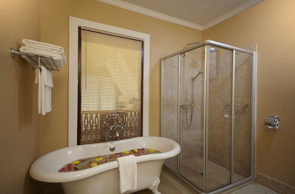Santi Resort Spa 45/46