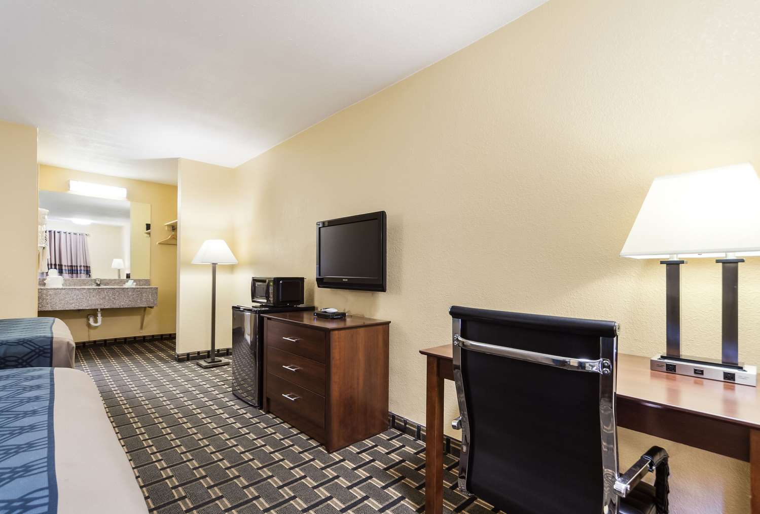 Rodeway Inn Lincoln West - University Area NE 35/42