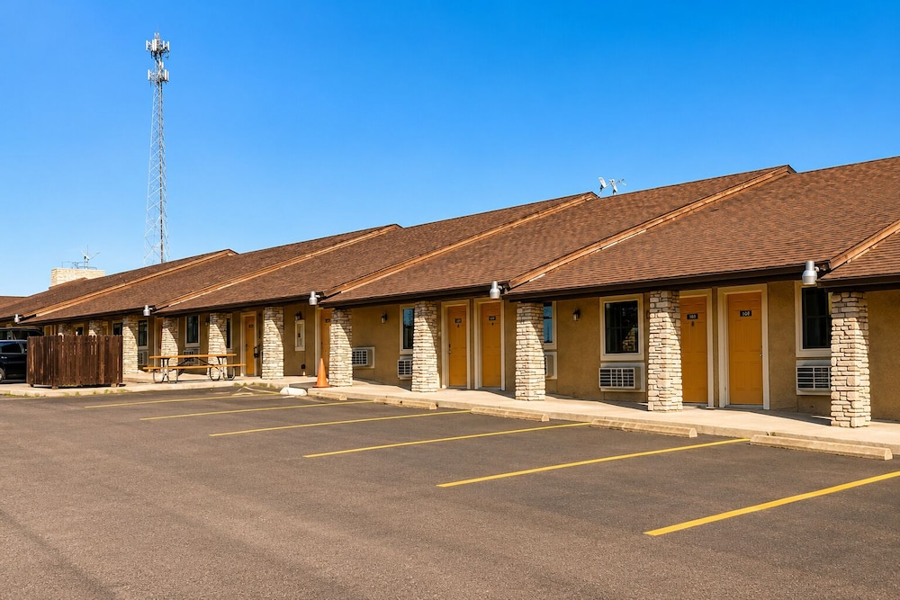 Segovia Lodge Junction TX I -10 47/53