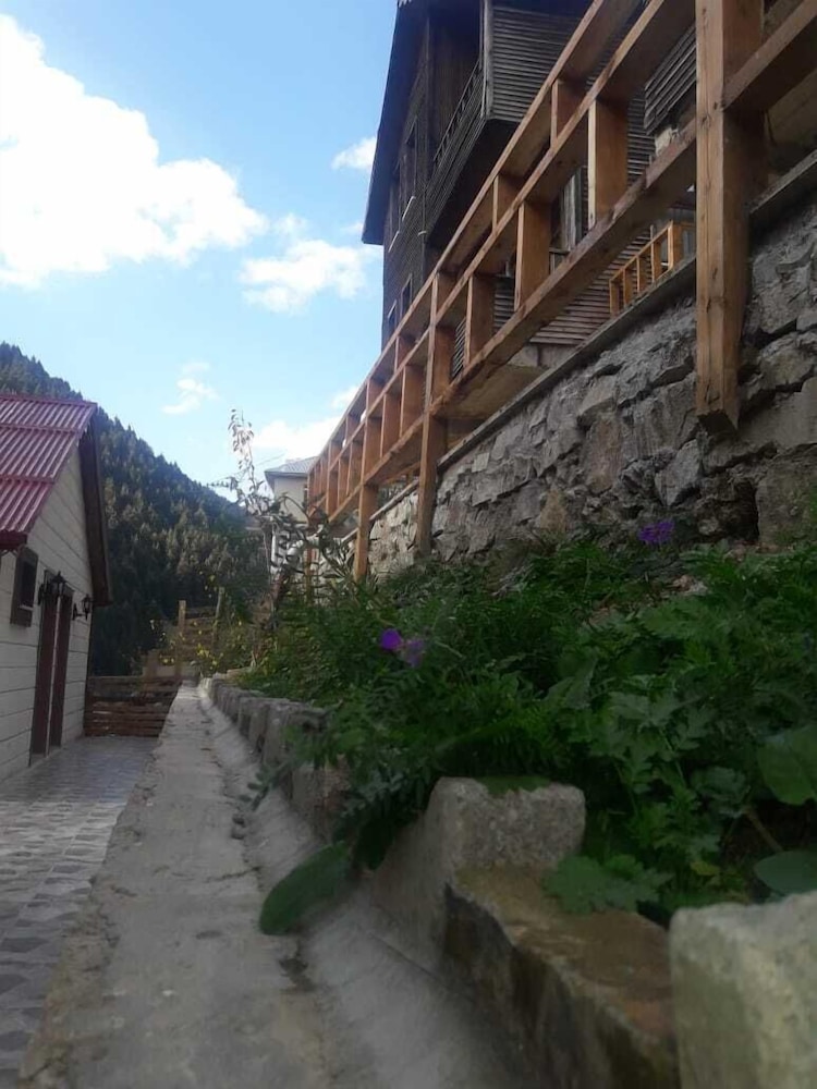 Pervanoglu Dinlenme Tesisi Motel 18/22