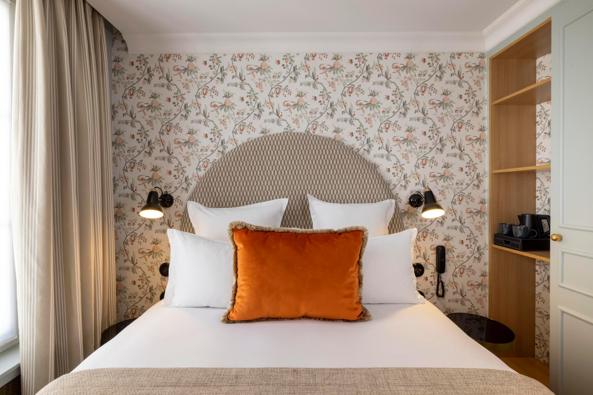 CLASSIC, DOUBLE BED