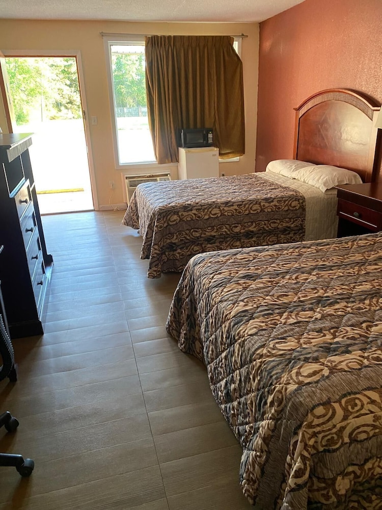 2 Full Beds Non-Smoking، Budget Inn Jennings LA I-10 7/10