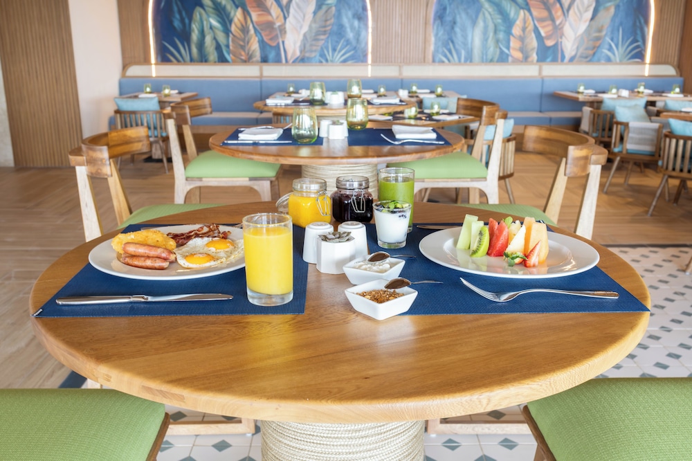 Secrets Mirabel Cancun Resort & Spa - Adults Only 45/50