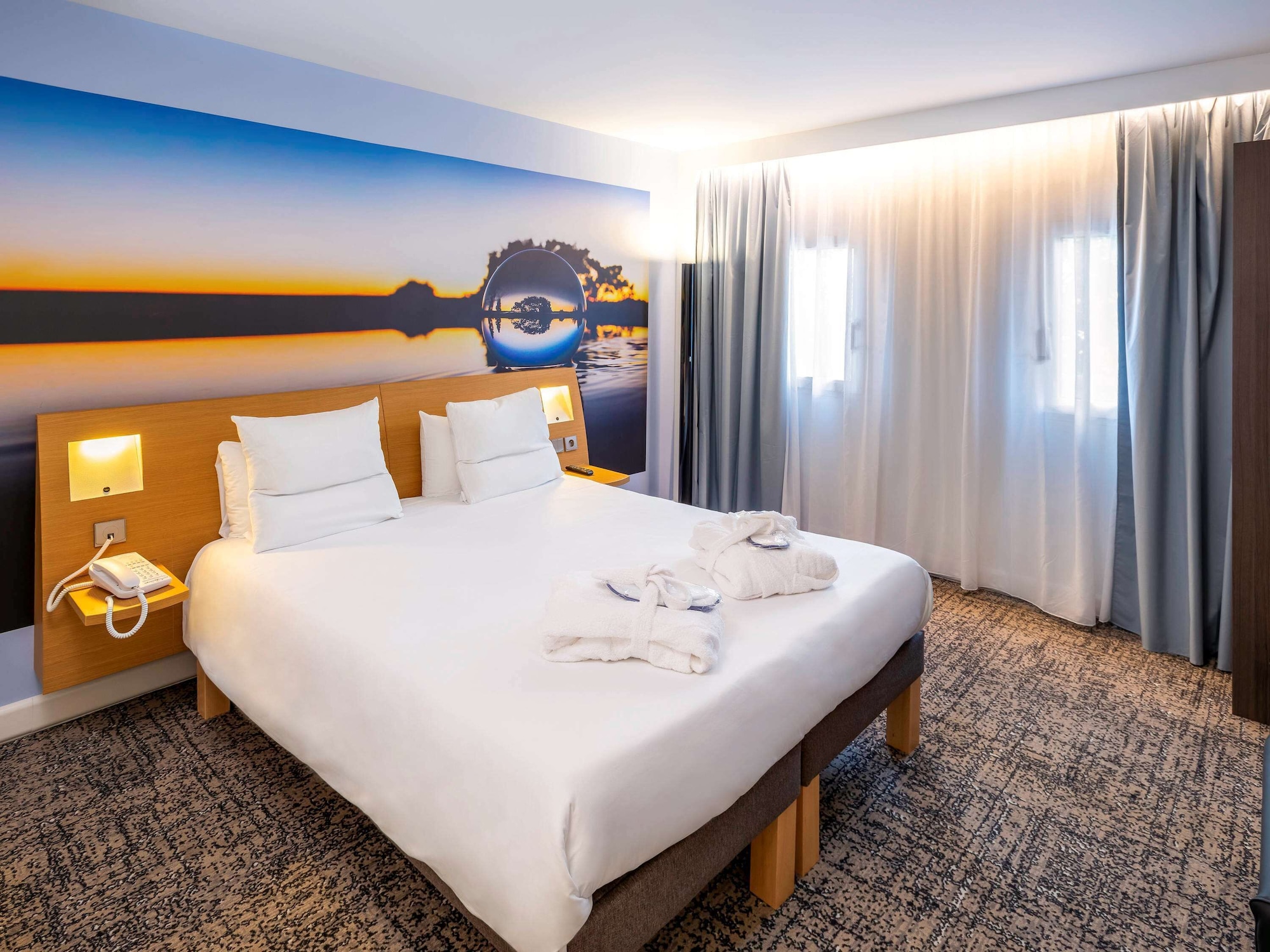 SUPERIOR, DOUBLE BED