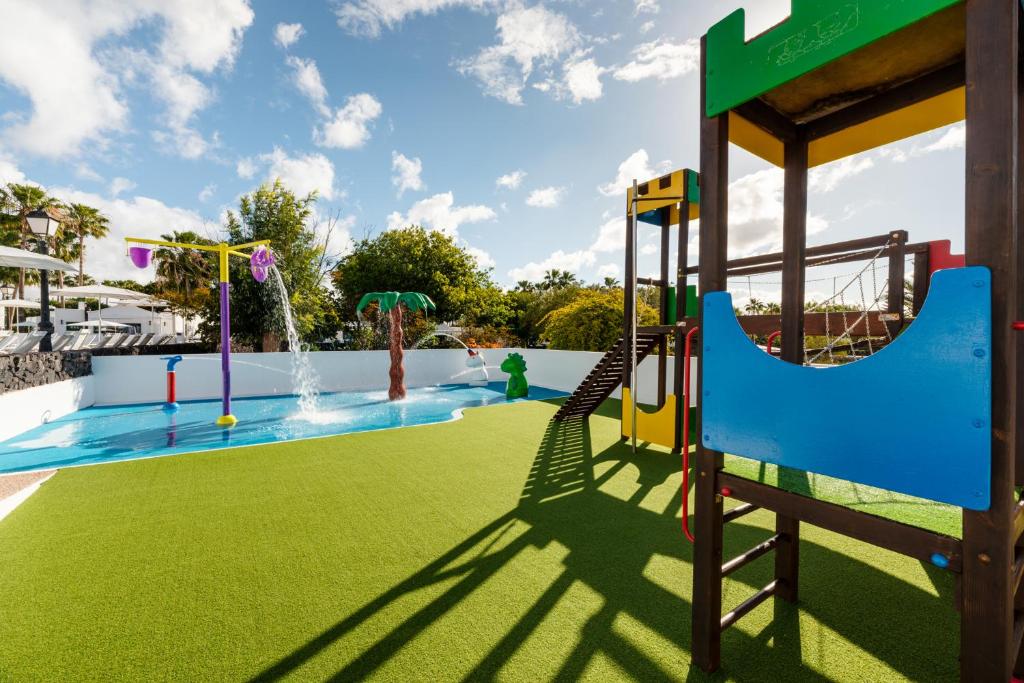 Hyde Park Lane Villas 24/29