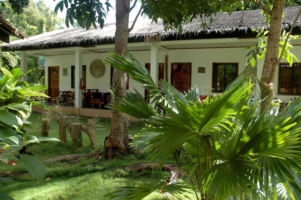 The Farm Resort 18/24