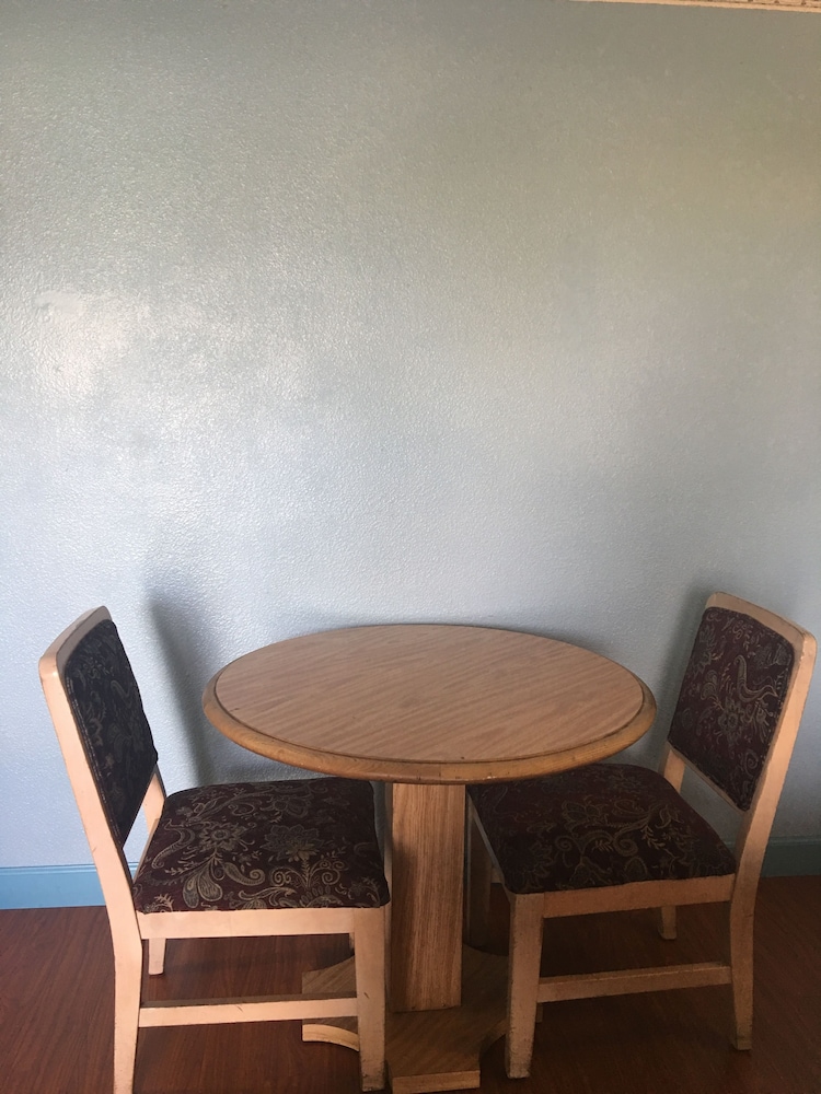 Chester Inn Motel 23/36