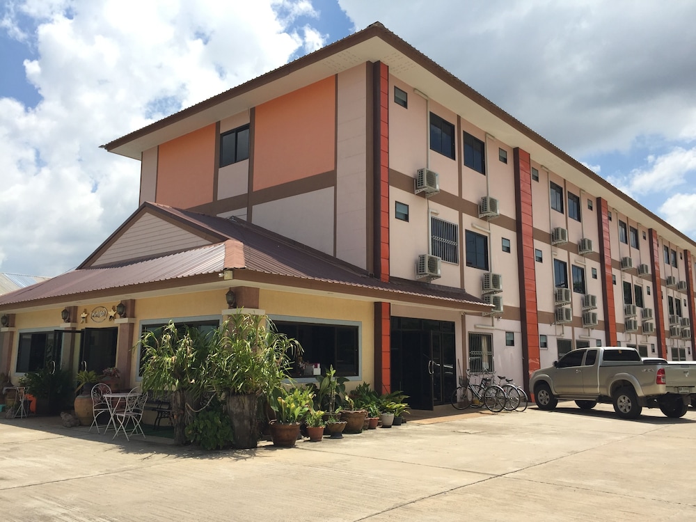 The Star Hotel 5/45