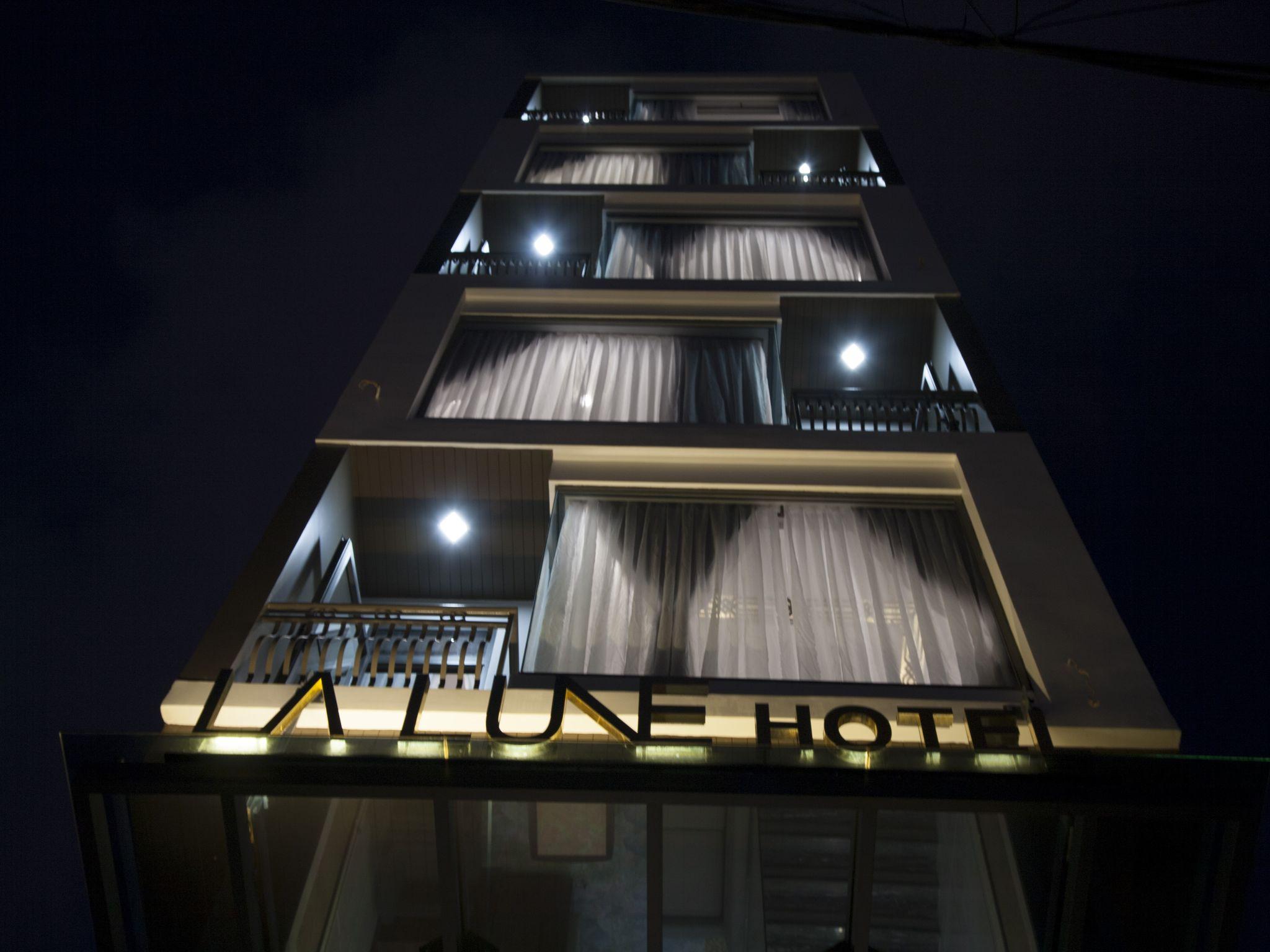 La Lune Hotel 2/80