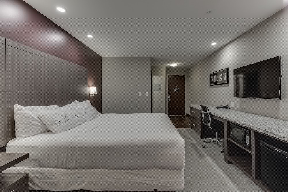 Home Inn Suites Saskatoon South 11/66
