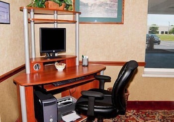 Quality Inn & Suites CVG Airport 26/30