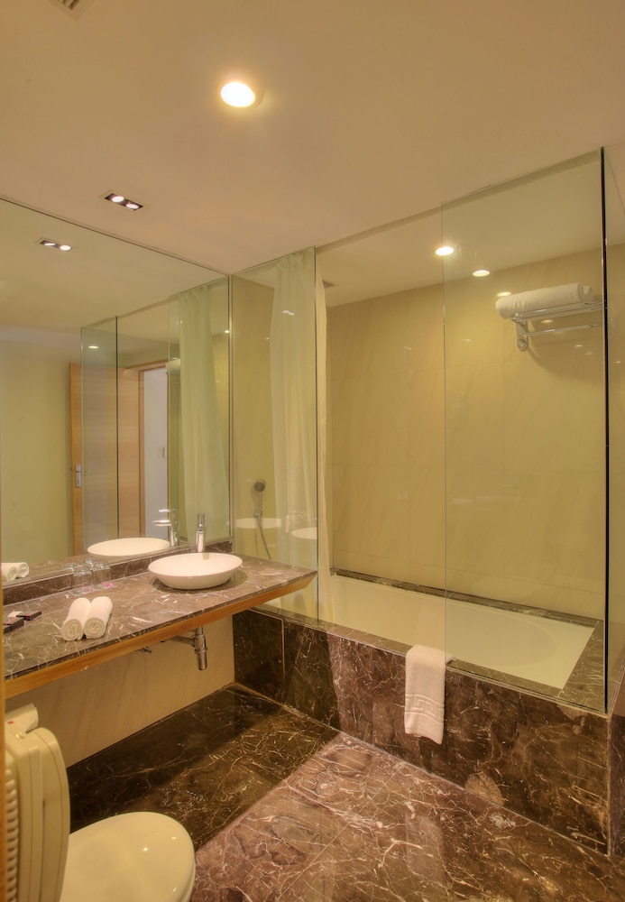 Hotel Parc Estique 50/50