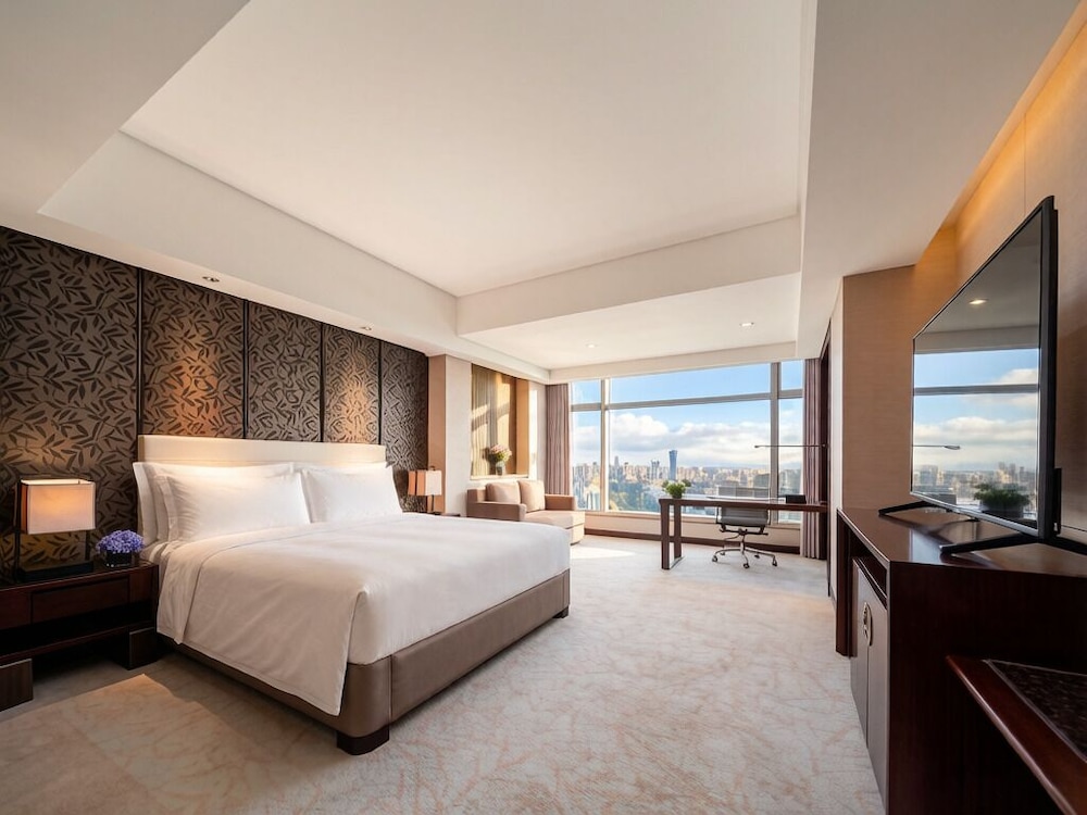 SUPERIOR, KING BED