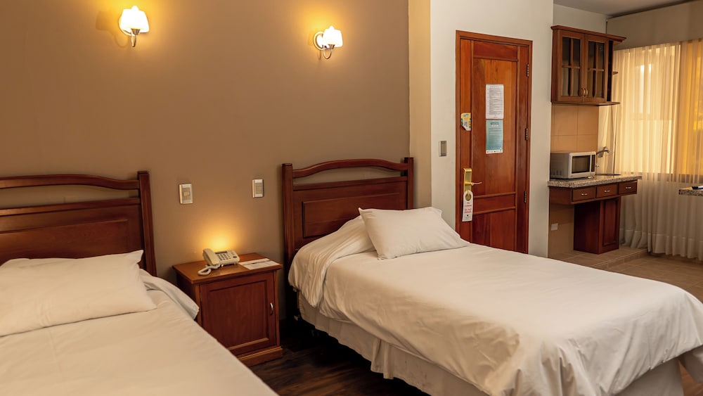 GRAN HOTEL TOLOMA 20/68